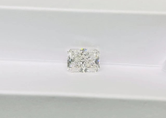 Colorless 10 Mohs CVD Lab Grown Diamond Radiant Cut Fancy Design