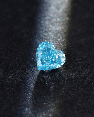 IGI Certified Fancy Intense Blue CVD Heart Shape Synthetic Diamond 100% Diamond 2ct