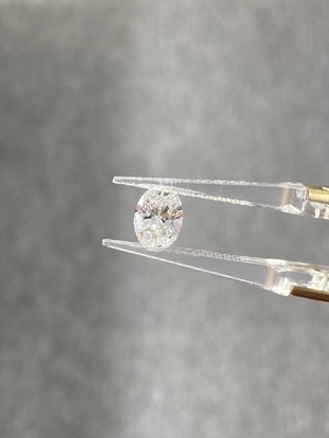 Laboratory Grown CVD Diamond Oval Brilliant Shape 3.6ct E VS IGI Certified