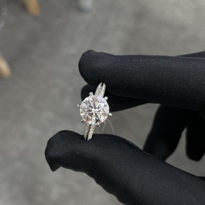 Lab Grown Diamond Rings 3.01ct CVD White F VS2 Half Of Country Style Round